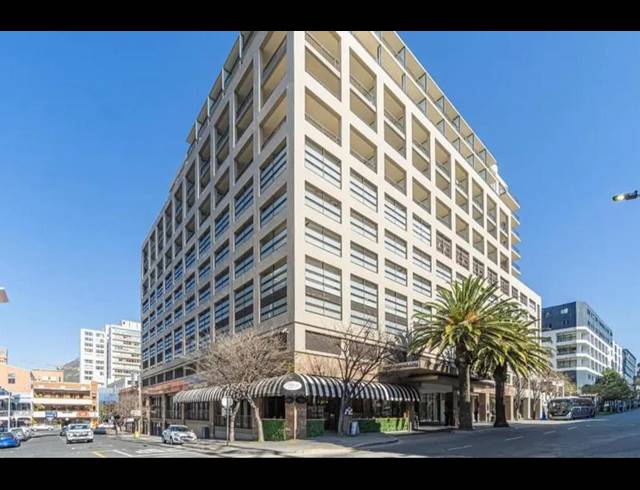 0 BEDROOM APARTMENT FOR SALE IN CAPE TOWN CITY CENTRE